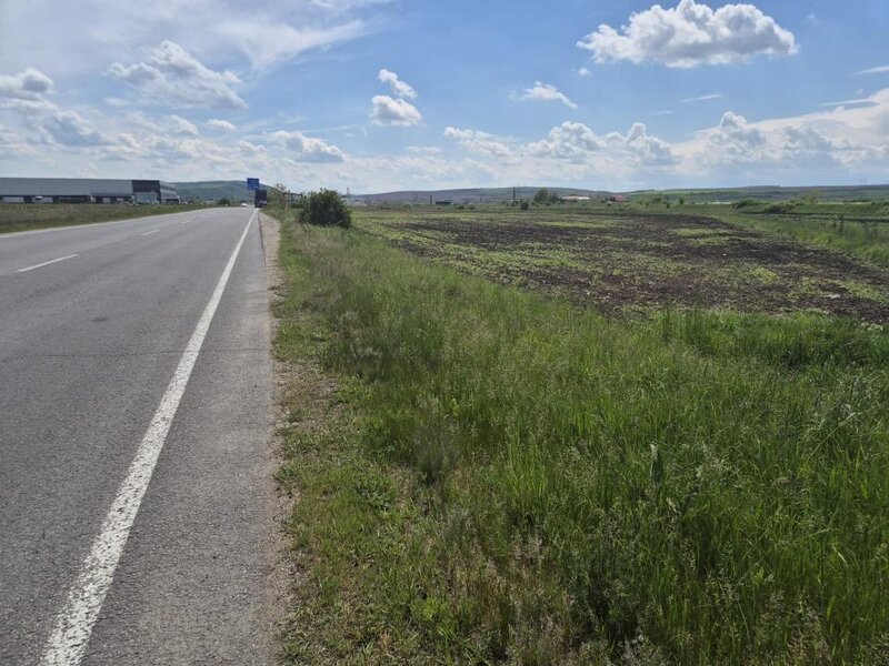 Teren intravilan Ungheni, langa depozitul Hell