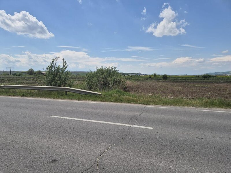 Teren intravilan Ungheni, langa depozitul Hell